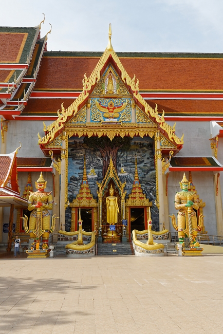 Wat Bang Phli Yai Klang-011